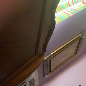 Meet your Posher, Carielis